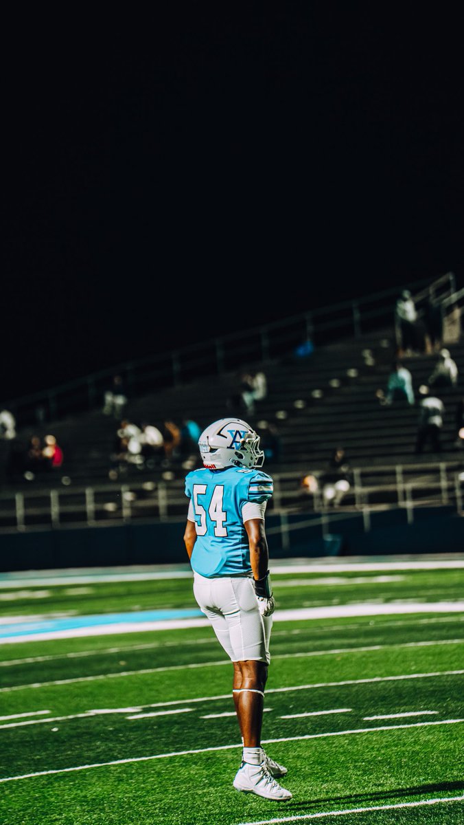 Daylen_2027's tweet photo. Blessed to be named 2nd team all district. LAB work for 9 months nothing under 1st team next year! end of season highlights coming… @Coachjscog @oTRUEBLUEo @imCoachWilliams @GSU_TIGERS @LATechFB https://t.co/t8hX1KmZyq