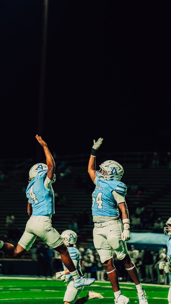 Daylen_2027's tweet photo. Blessed to be named 2nd team all district. LAB work for 9 months nothing under 1st team next year! end of season highlights coming… @Coachjscog @oTRUEBLUEo @imCoachWilliams @GSU_TIGERS @LATechFB https://t.co/t8hX1KmZyq