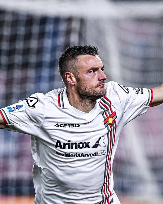 TFWhistle__'s tweet image. Jamie Vardy has now scored four goals for Cremonese this season after his brace tonight.

He has now scored more goals than our three strikers combined this season (3).👀

#lcfc #leicestercity