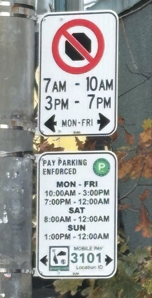 TrafficServices's tweet image. #DowntownRushHour - @ParkingTPS and @TPSMotorSquad removing vehicles from rush-hour routes,  eliminates bottleneck and unnecessary delays - lost track of how many drivers say they didn’t realize they parked in a rush hour route - improving congestion - #Basics ^bm