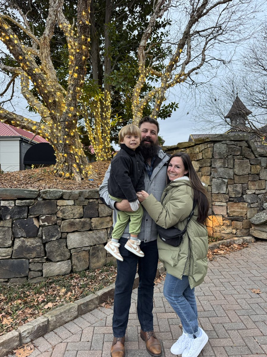 DatModz's tweet image. Taking a couple days off to spend some time with the family in the mountains!