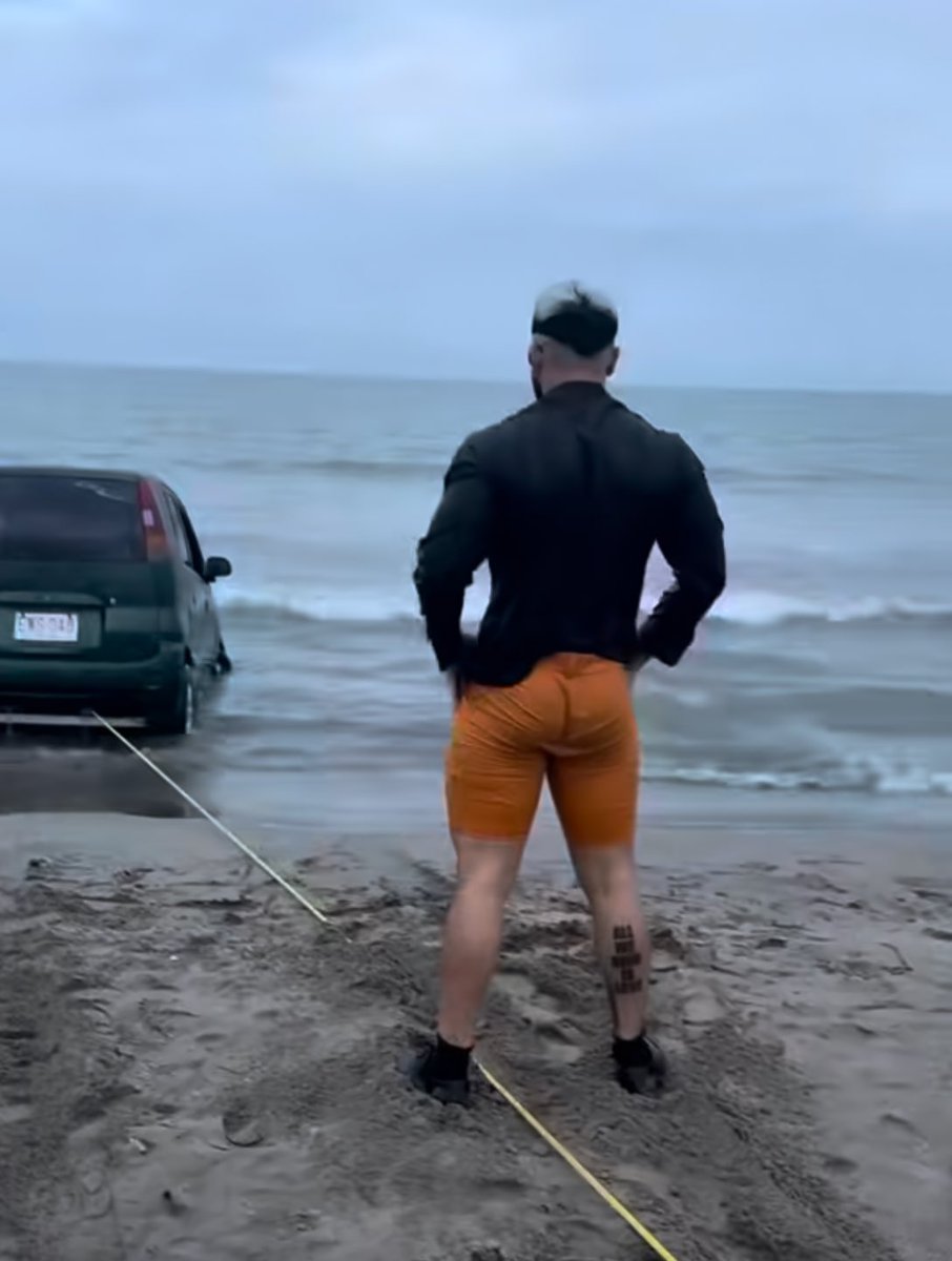 tonyversatildos's tweet image. Ayyy #sebastucho tú estás como queremos 🤤🤤 te lamería todos de pies a cabeza hasta tus pensamientos y sitios más oscuros 🤤🤤🤤😈😈😈