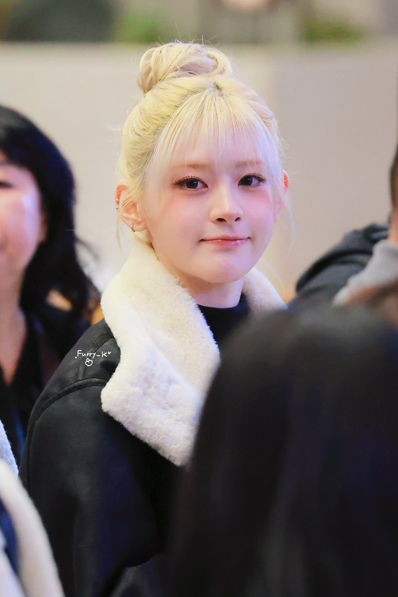 Furry_k_'s tweet image. 251202 볼살 돌아와요

#세은 #스테이씨 #SEEUN #STAYC
#공주와또