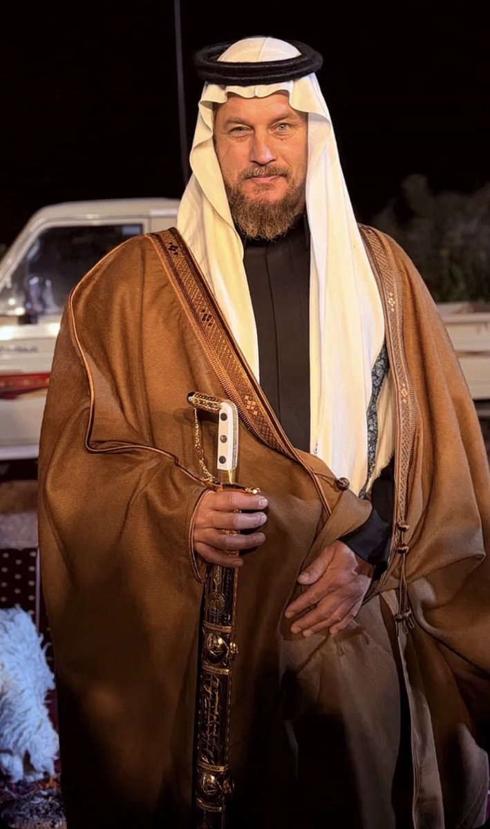 _119_h's tweet image. #ابو_حصه 
الاولة دايم لنا 🤣♥️♥️
خير من يمثل حايل ابو حصّه وقروبه الطيبين ♥️