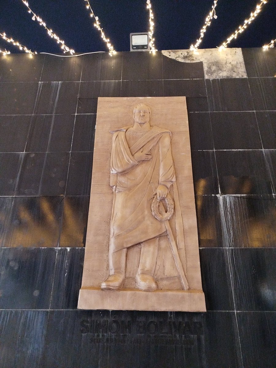 Relieve del Libertador Simón Bolívar en el Parque La Marina, Maracaibo.