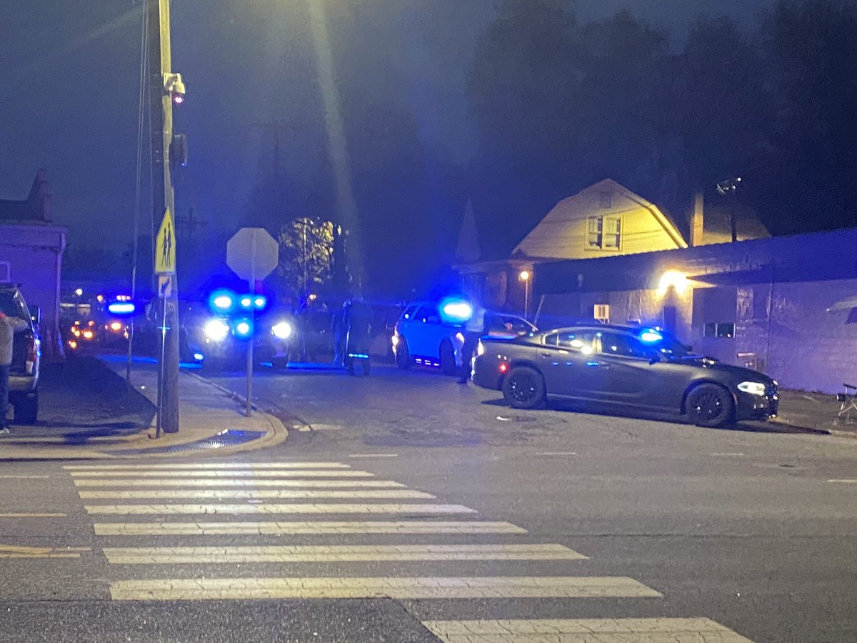 PerdueWx's tweet image. Road closure for the Uptown Lexington NC Christmas Parade 

@Clt_TrafficGuy