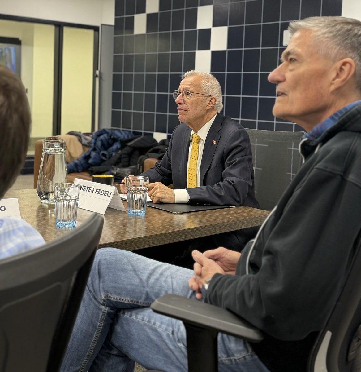 Finished up our day in Ottawa alongside industry leaders from Canada’s semiconductor sector to discuss the actions being taken to strengthen domestic capabilities and ensure Ontario remains at the cutting edge of innovation. 

Thank you to Kelly Daize, Executive Director of the