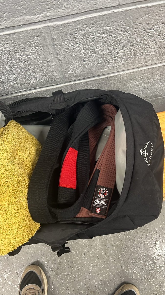 Le théoricien 🇹🇬 🇧🇪 (@letheoricien228) on Twitter photo 