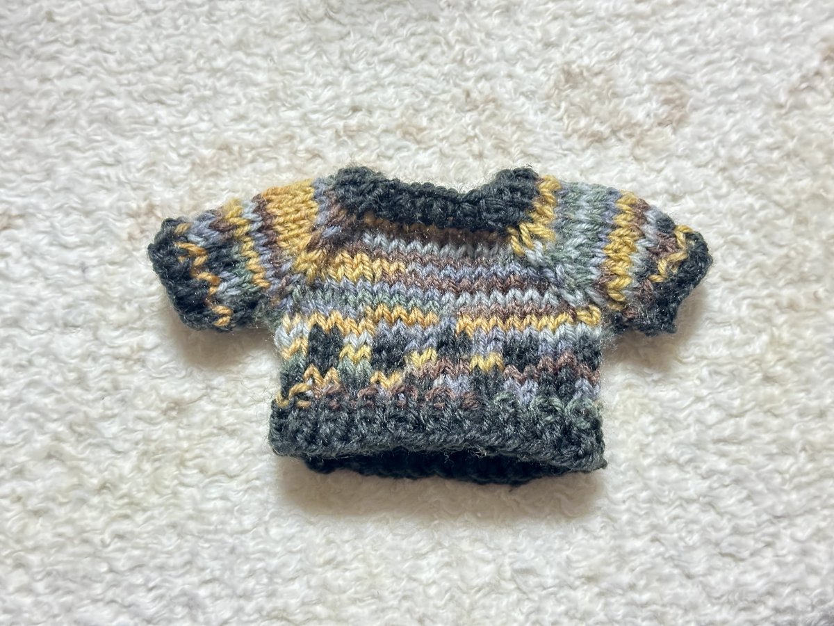 aimama さまのオーダーページです♡ 模様編みを少し変えて完成🙆‍♀️ これまでのより丈が少し短め。