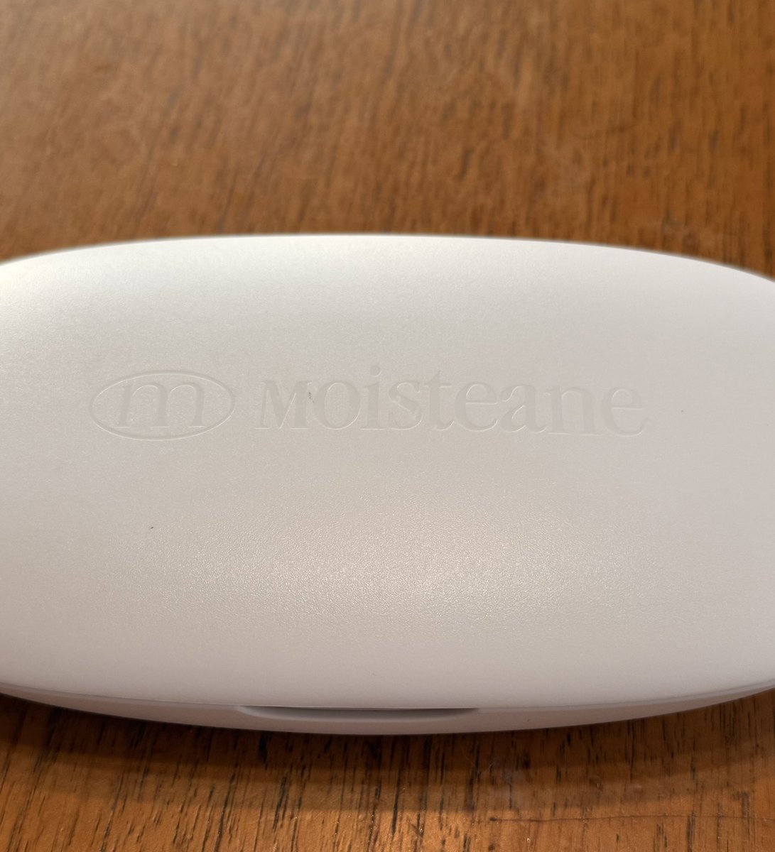 モイスティーヌの美顔器を持っているのだがずっと使っていなくって