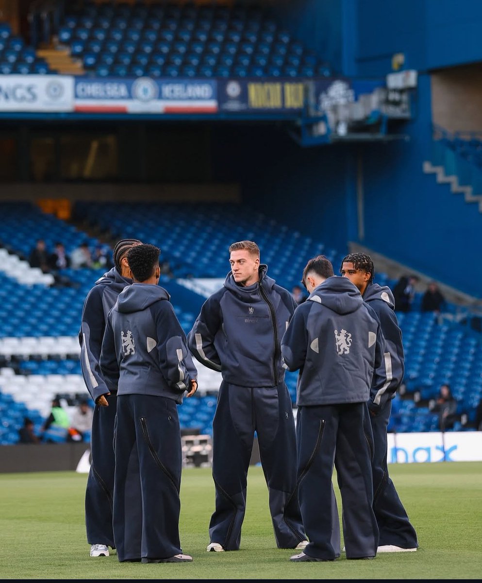 NoteSphere's tweet image. Chelsea x Nike Tech fleece by Maxime Touzé.