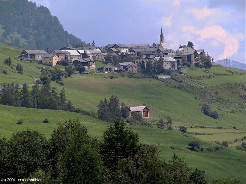 the_transit_guy's tweet photo. The village of Guarda, Switzerland (pop 155), is served by more than 50 trains per day. Nashville, Columbus, Las Vegas, San Antonio, Louisville, Mesa, and Tulsa, with a combined population of roughly FIVE MILLION, see a total of about 0 trains. https://t.co/rNxzRo80wq
