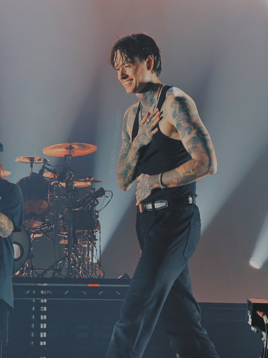 I think that’s one of my all time favorite pics I ever took. 🖤