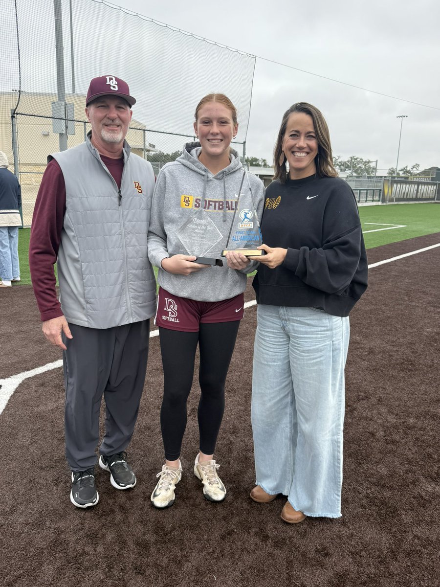 DS Softball tweet media