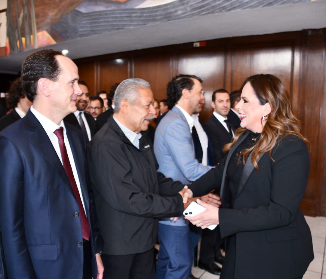 Tuve el gusto de asistir a la Comparecencia de la Secretaria del Trabajo de Coahuila, la Ing. <a href="/ZogbiNazira/">Nazira Zogbi</a>, ante el Congreso del Estado; donde dio cuenta de su labor y resultados en favor de las y los coahuilenses, mismos que celebro enormemente.