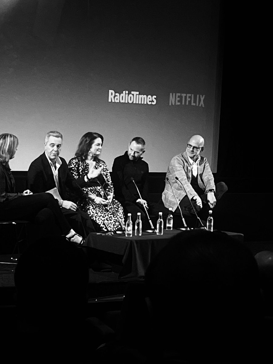 Gina Santangelo tweet media