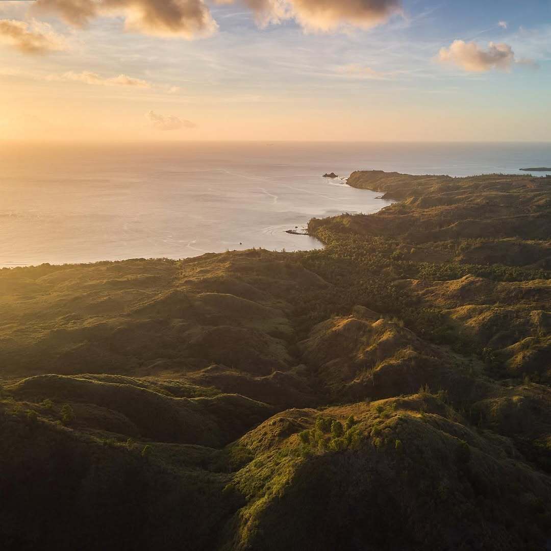 TheGuamGuide's tweet image. Golden Hour at Cetti Bay 😍 

📸: @hugos_focus

#guam #guamviews #wow #cinematic #exploreguam #guamguide #hugo #photography #landscape
