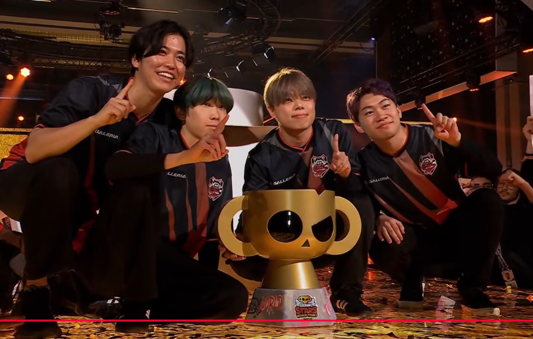 KronosBs tweet media