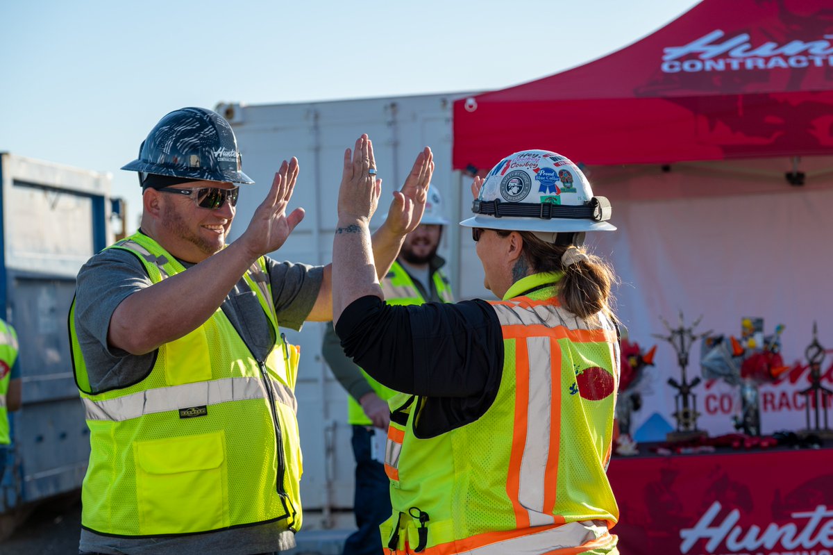 Hunter Contracting tweet media