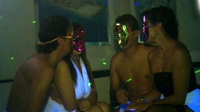 Buscamos una pareja swinger para mañana en la noche o miércoles en el día en Cúcuta