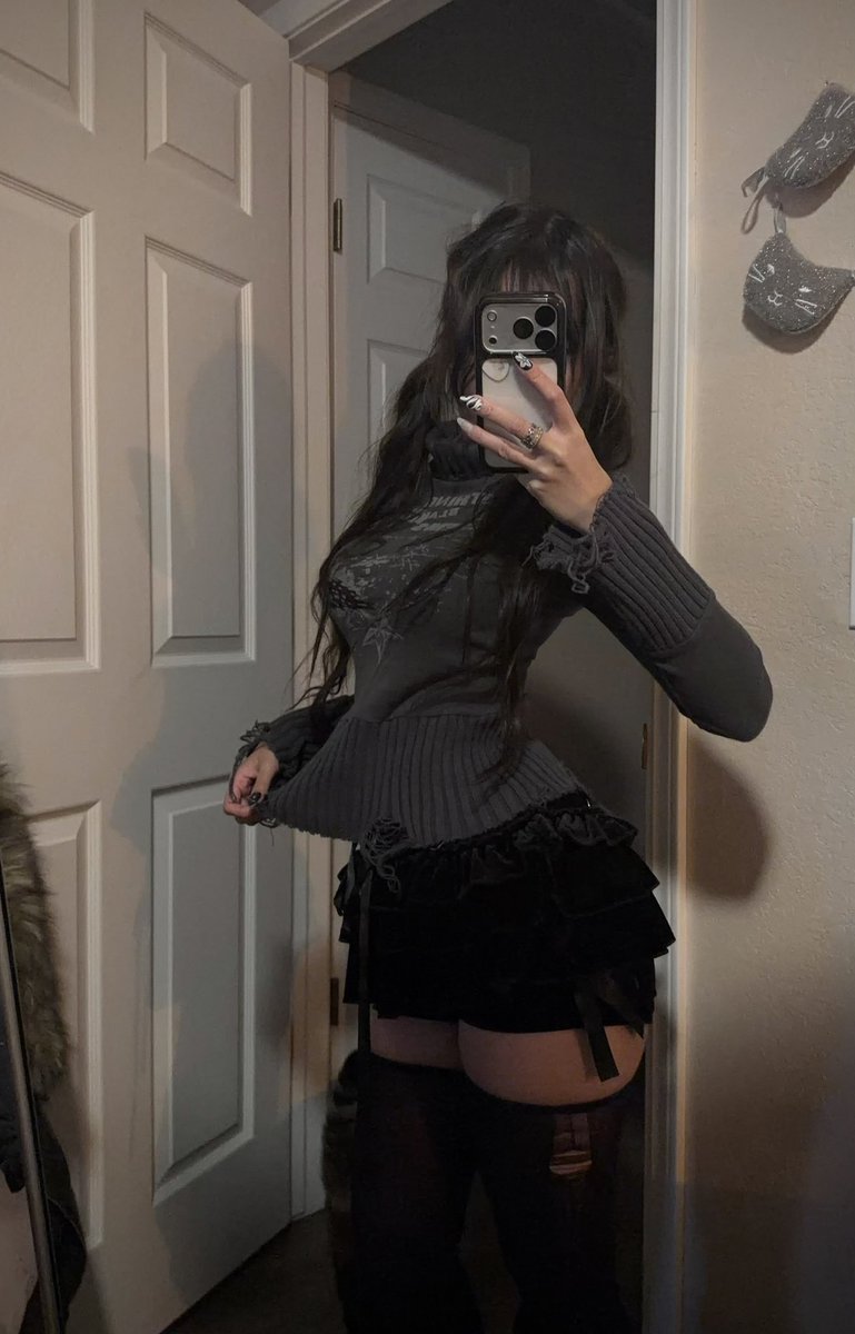 idk how to dress warm https://t.co/3oUmmMGF9j