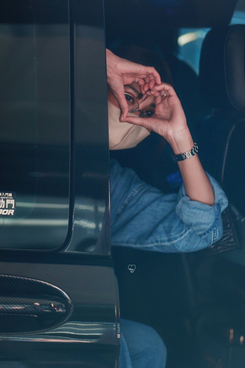 มอร์นิ่ง ศลป ที่รัก เราไม่สามารถรู้ได้เลยว่าพรที่ขอในแต่ละวันมันจะสำเร็จไหม แต่ก็ยังอยากขอเพราะเชื่อว่าอย่างน้อยถ้า ศลป ที่รักมาอ่าน จะได้มีกำลังใจ มีรอยยิ้มก่อนไปทำงาน   เหมือนเช่นวันนี้ขอให้ ศลป ที่รักมีสุขภาพร่างกายที่แข็งแรง มีรอยยิ้ม มีแพชชั่นในการผลิตงานดี ๆ