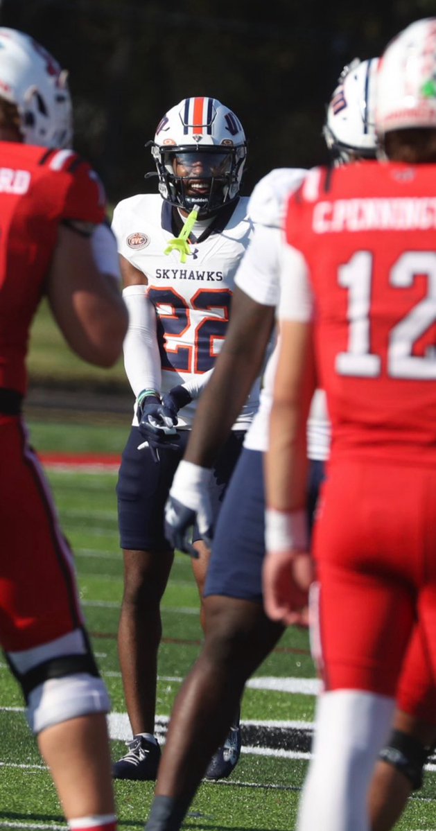 #AG2G After a great phone call and conversation with <a href="/Coach_JSimpson/">Jason Simpson</a> I’m blessed to receive my 10th (d1) offer from UT-Martin 🟠🔵
#WinnersWearBlue
<a href="/JUCOFFrenzy/">JUCO Football Frenzy</a>