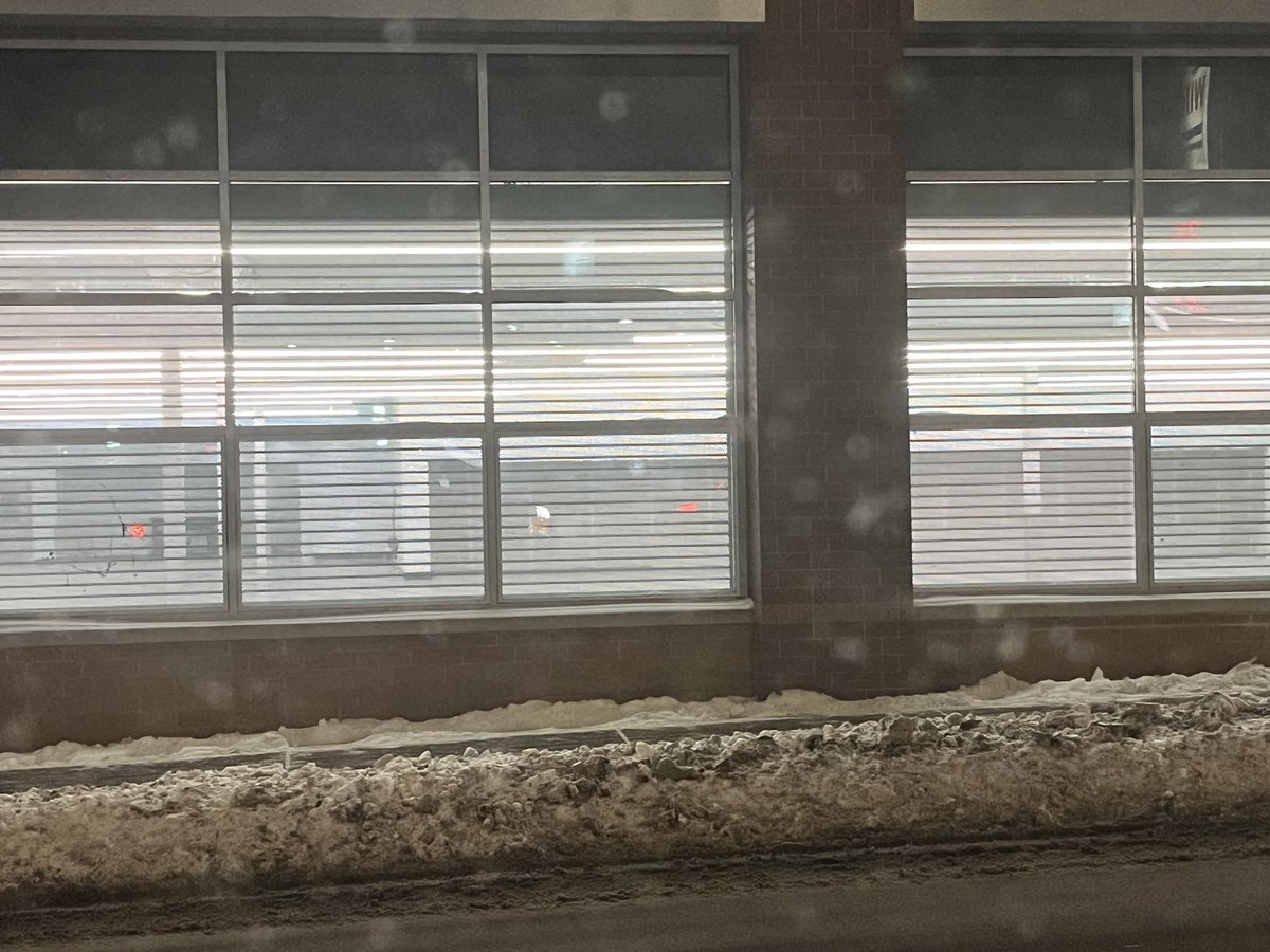 Empty drug stores should be rave space