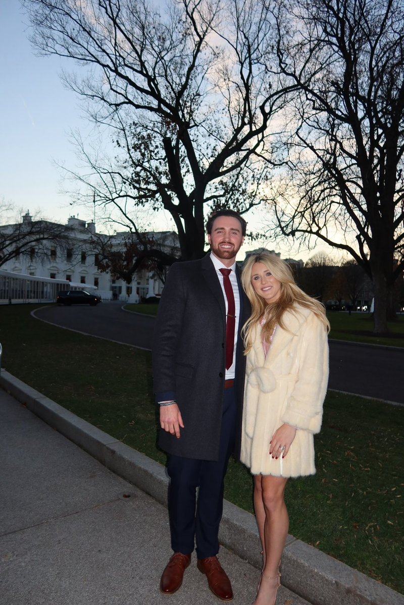 You outdid yourself this year, <a href="/FLOTUS/">First Lady Melania Trump</a> 🎄🤗🎅🏼✨