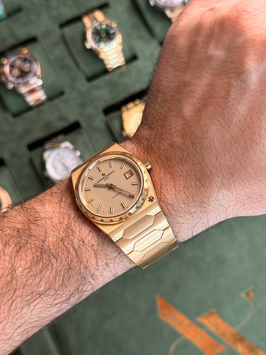 cryptoaladeen's tweet photo. I cant get over this piece 

Hottest one yet https://t.co/M3q1OauuRo