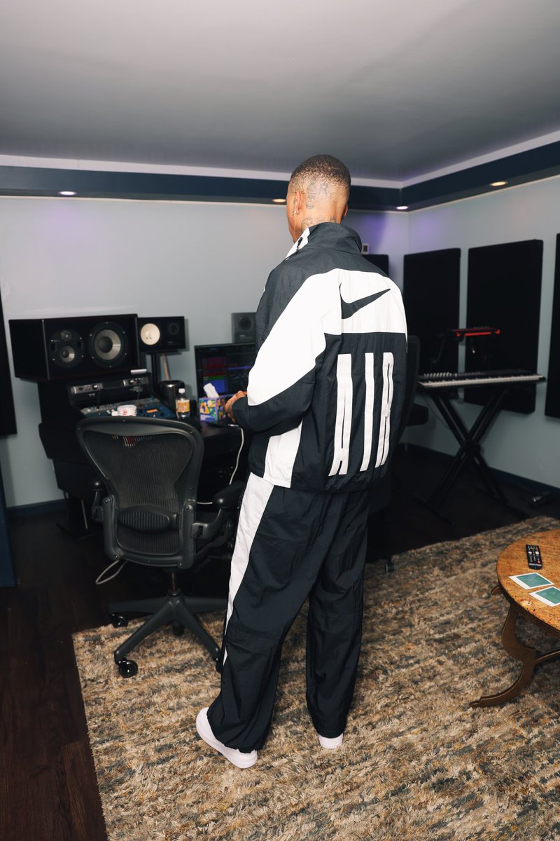 Big Money R3🏆 tweet media