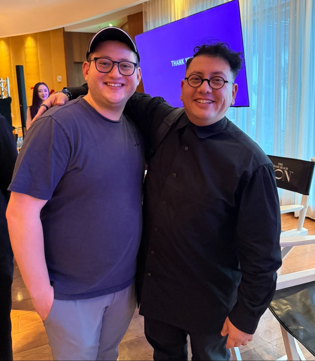 degens's tweet image. LNM 🌷

@refikanadol