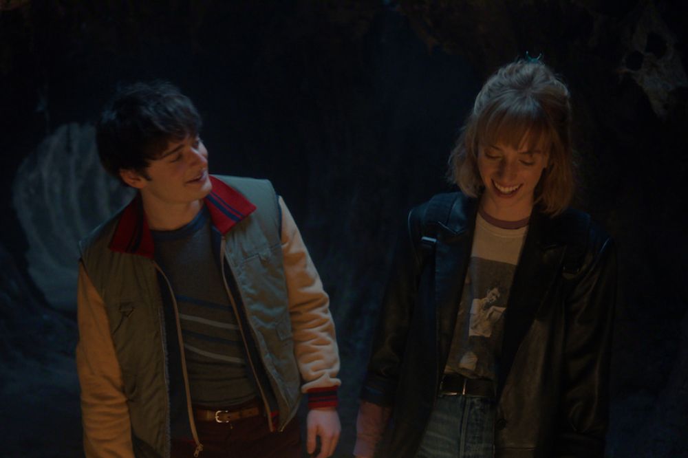 Euhenryvieira's tweet image. A Robin é uma personagem tão cativante que consegue ter uma química absurda com todos os personagens que formou dupla:

Robin e steve na s3 = maravilhoso 
Robin e nancy na s4 = maravilhoso 
Robin e will na s5 = perfeito

Um dos maiores acertos de Stranger Things foi adicionar ela