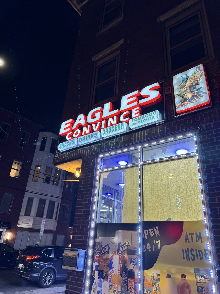 The smoke shops don’t even bother spelling convenience right