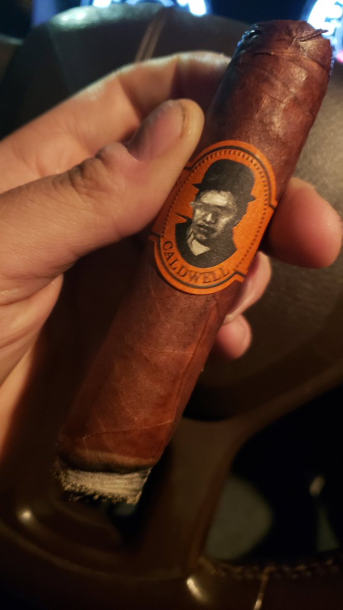 EnjoyACigar's tweet photo. Now smoking: blind man's bluff!

A really good ring gauge and length. With the little heat I have left in the truck on this thankfully windless, snowy day. 

A common midwest phrase for yall, 
"It wouldn't be so cold if it weren't for the wind"

#nowsmoking #EnjoyACigar https://t.co/fREu5vFvoF