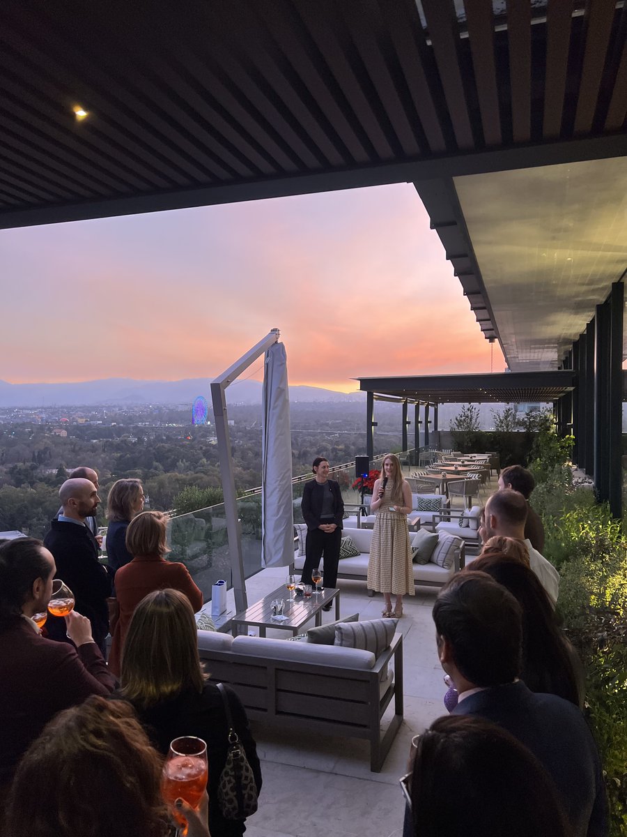 La semana pasada cerramos un capítulo importante en la Embajada: nuestra querida Kate Neilson concluyó su misión en México. 
Queremos agradecerle por su compromiso, profesionalismo y el talento que aportó a nuestro equipo y le deseamos lo mejor a su regreso a 🇳🇿