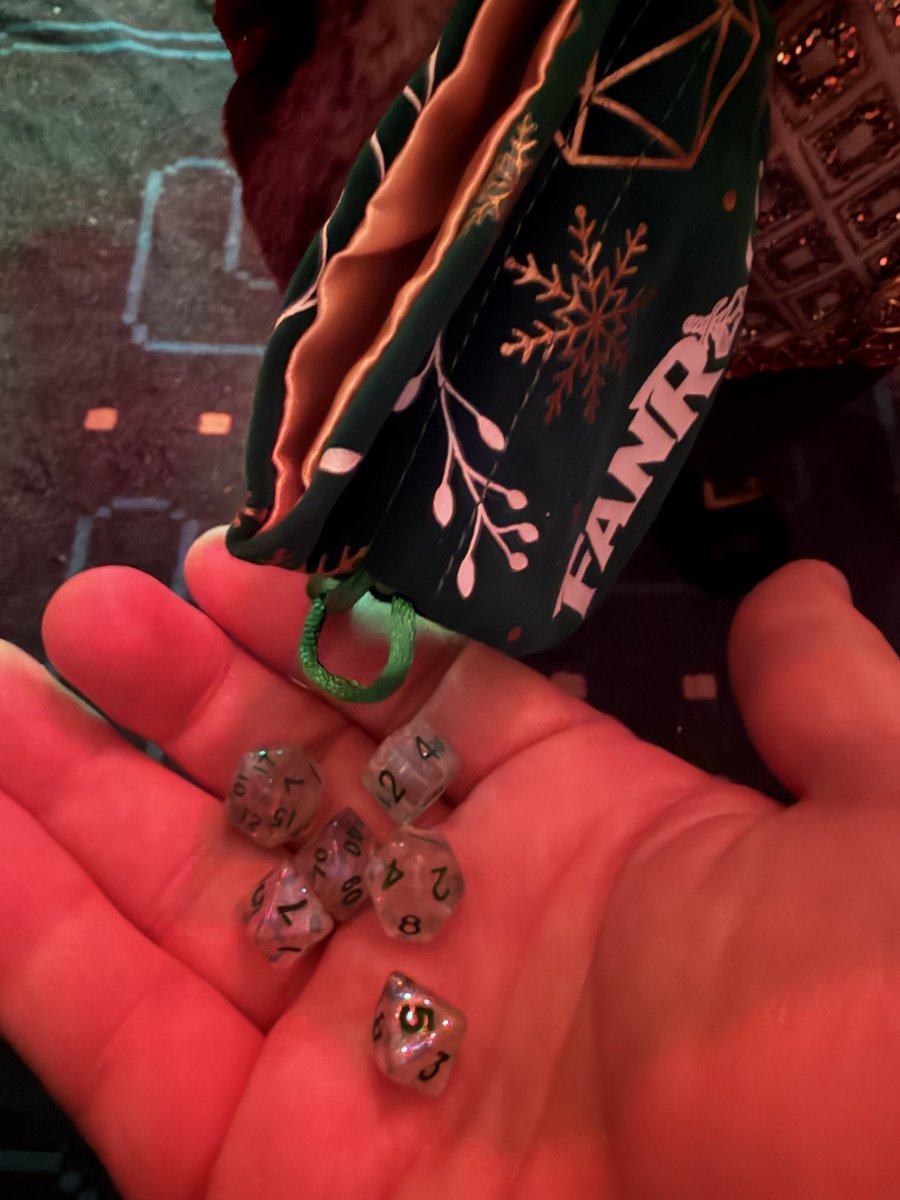 Dice #AdventCalendar for December 1, 2025! Off to a good start with a set if mini dice!
<a href="/FanRollDice/">FanRoll by Metallic Dice Games</a> #DnD #ttrpg #ttrpgcommunity #Christmas2025 #Dice