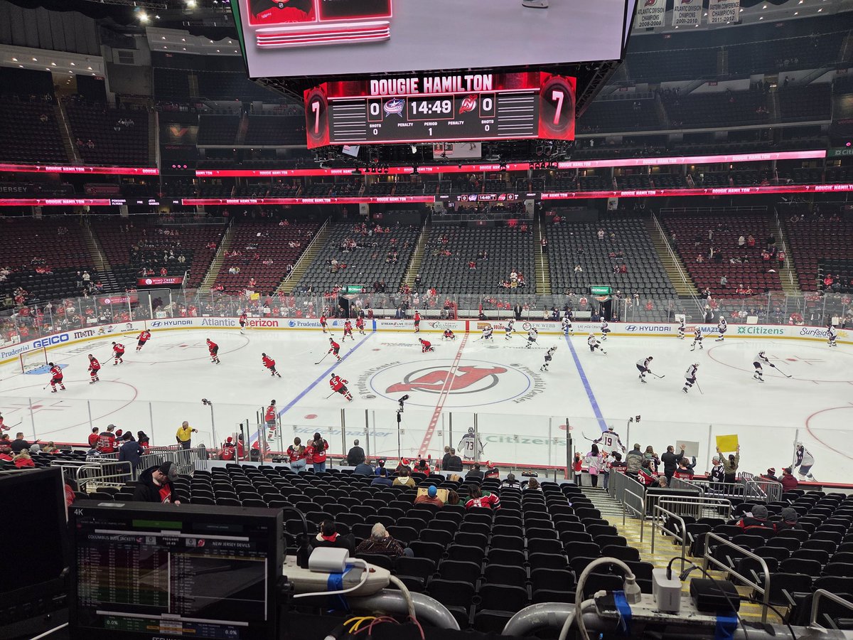 On the call! <a href="/NJDevils/">New Jersey Devils</a>  vs <a href="/BlueJacketsNHL/">Columbus Blue Jackets</a> on <a href="/DevilsMSGN/">Devils on MSG</a> right now!