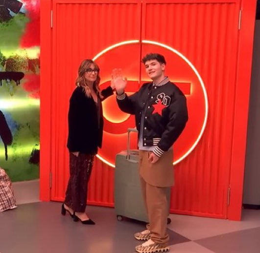 la despedida de crespo de OT2025 para algunos, la imagen final de OT2025 para mi