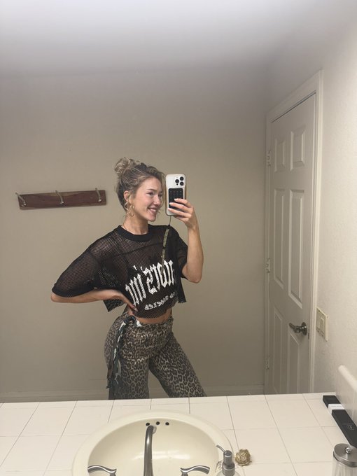 DylanDylan29979's tweet image. Nice body