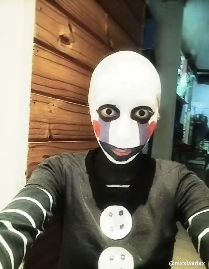 meifofa's tweet image. &quot;o ingresso é pra qual filme?&quot;
eu na porra do cinema