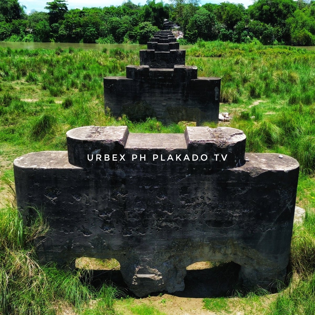 urbexph's tweet image. RUINS OF BAYAMBANG OLD RAILWAY BRIDGE #Pangasinan 

#railwaybridge #railroad #pnr #PhilippineNationalRailways #NSCRProject #ruins #railway #BayambangPangasinan