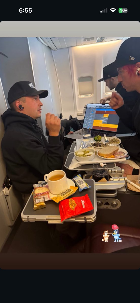 DUNSTAIRS's tweet image. ITS SO SERIOUS