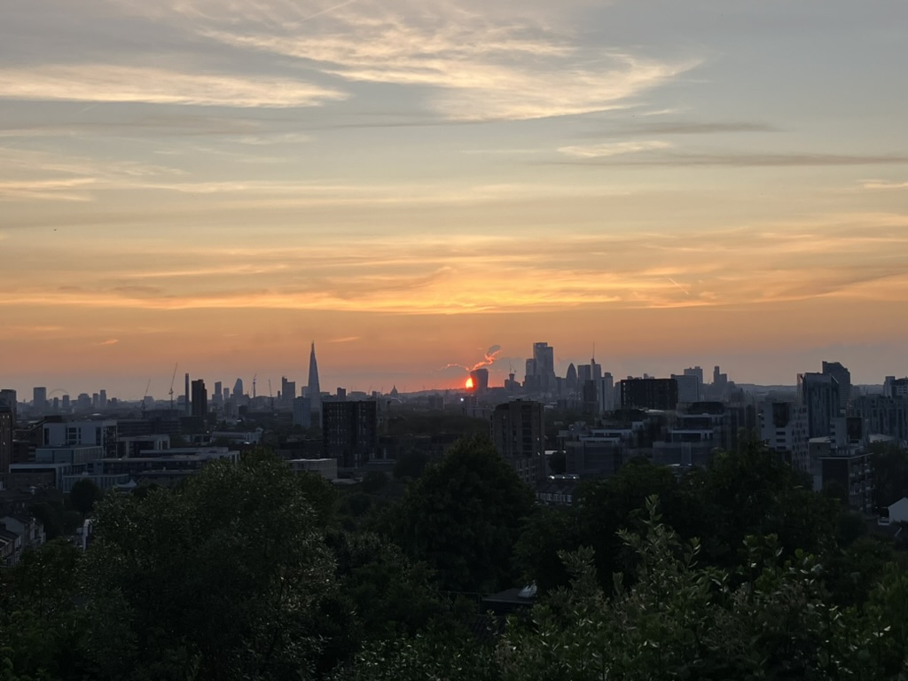 Katie Rose tweet media