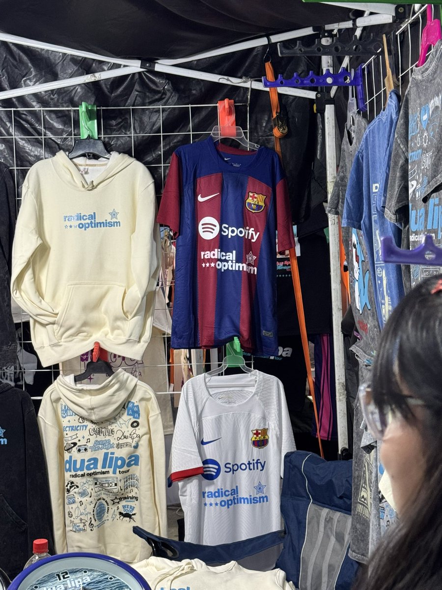 aprendan <a href="/FCBarcelona_es/">FC Barcelona</a> QUEREMOS
A DUA LIPA COMO PRÓXIMA COLABORACIÓN CON EL BARÇA x SPOTIFY