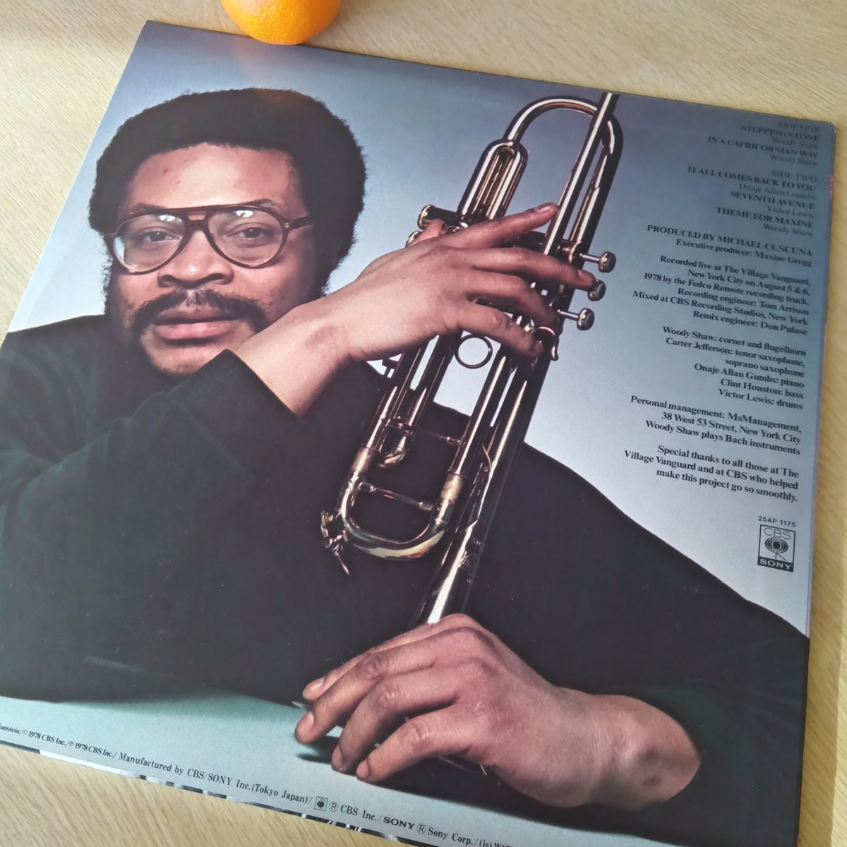 visionopt1's tweet image. 留萌　2℃　晴れ
50年程前の作品だが全然古さを感じさせない。それが伝統なのか。聴く側も一緒に古典化しているのも確か。
#Woody Shaw