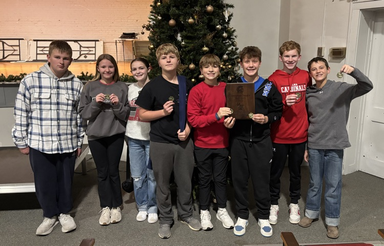 almacardinals's tweet photo. The Junior High Quiz Bowl team got the gold today in Cambridge at their meet! Way to compete! #ProudToBeACardinal #SmartIsCool https://t.co/bwiCMiO8NZ