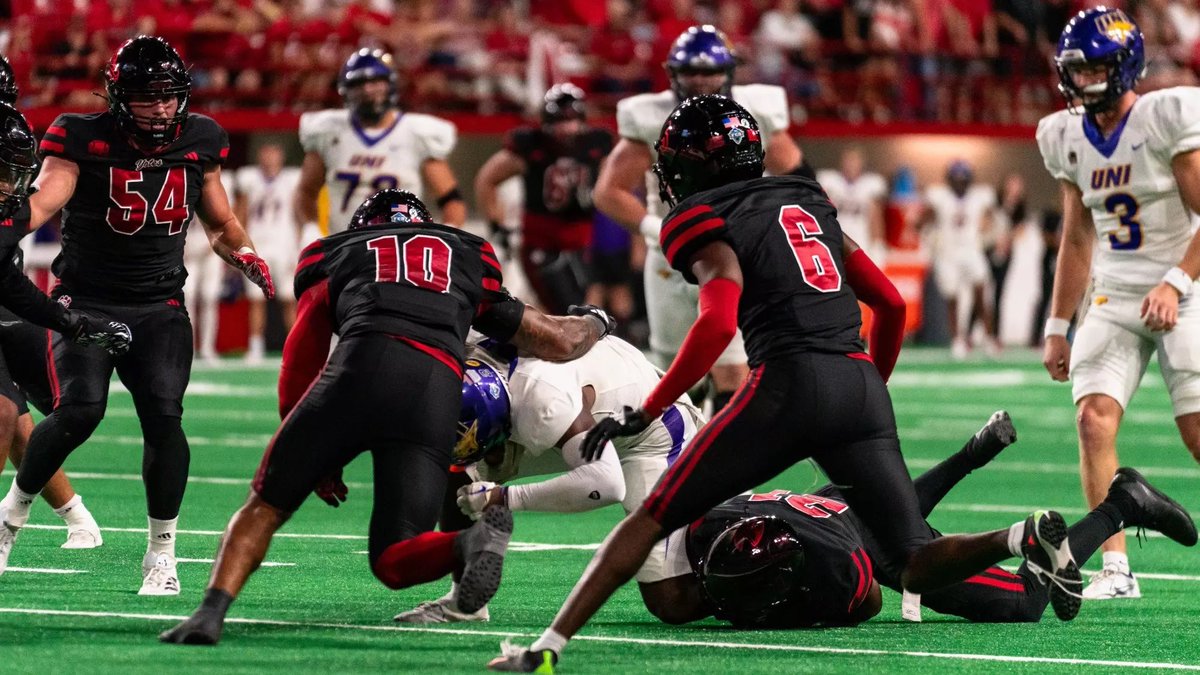 After a great call with <a href="/CoachBKirch/">Billy Kirch</a> I am blessed to receive an offer from <a href="/SDCoyotesFB/">South Dakota Football</a>!