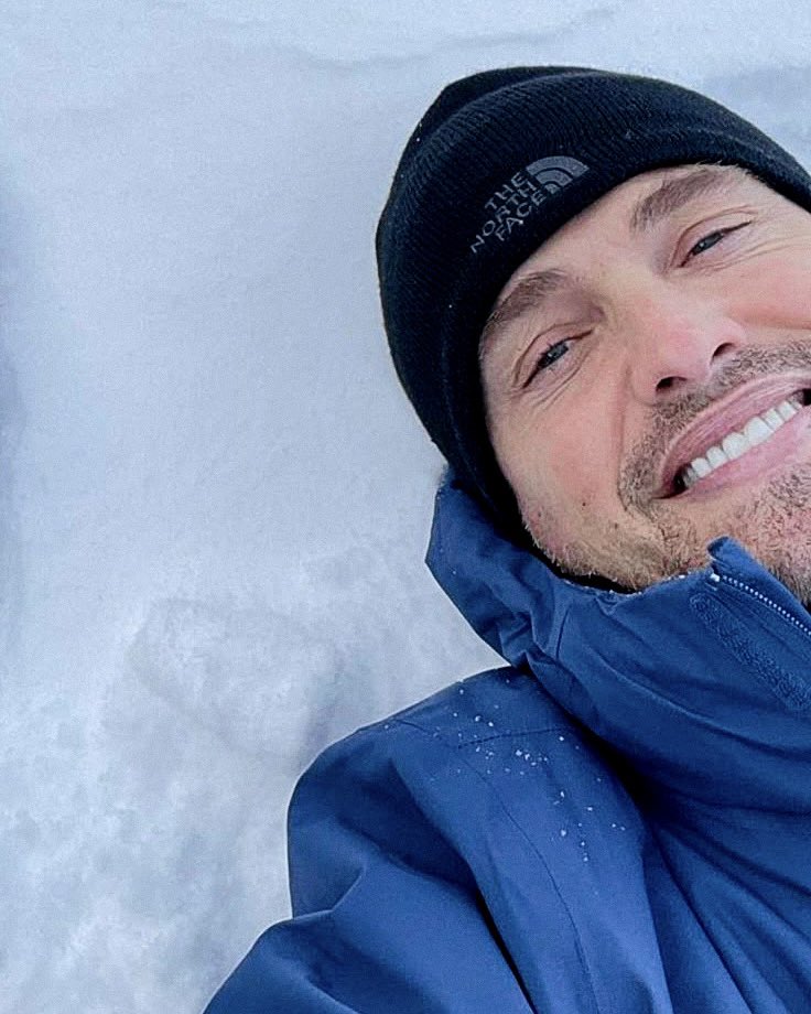 eric BEARrett winter 🧸🌨️✨