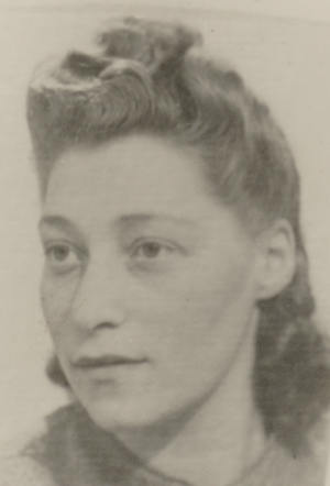 2 December 1917 | Dutch Jewish woman, Mietje Polak-Arpels, was born in Amsterdam.

She was deported to #Auschwitz from #Westerbork in September 1942. She did not survive.
---

Learn about the fate of Jews deported from the German-occupied Netherlands to Auschwitz:
